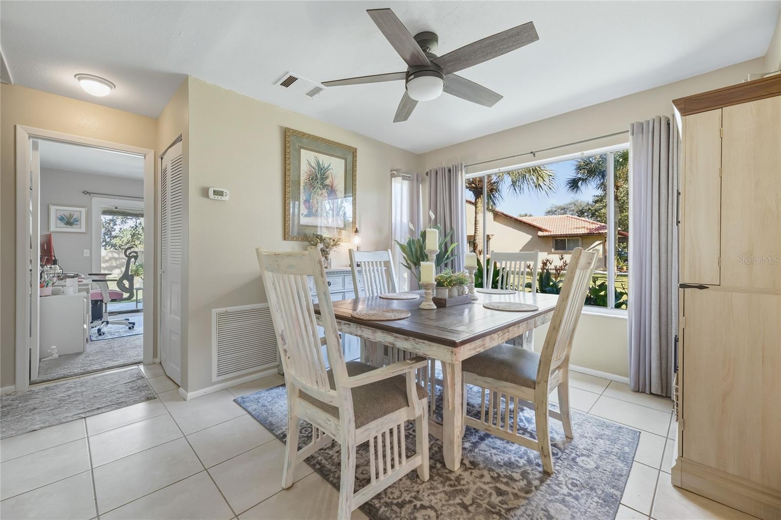 PORT MALABAR COUNTRY CLUB UNIT 5 1ST REPLAT - Residential