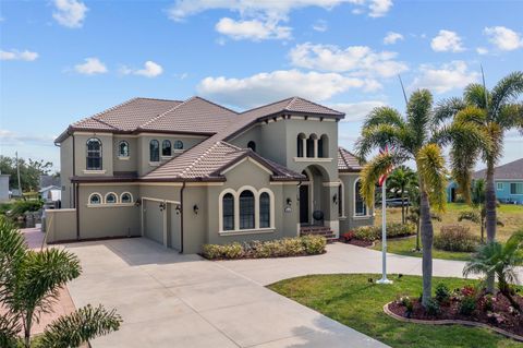 A home in PORT CHARLOTTE