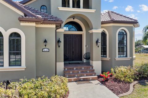 A home in PORT CHARLOTTE