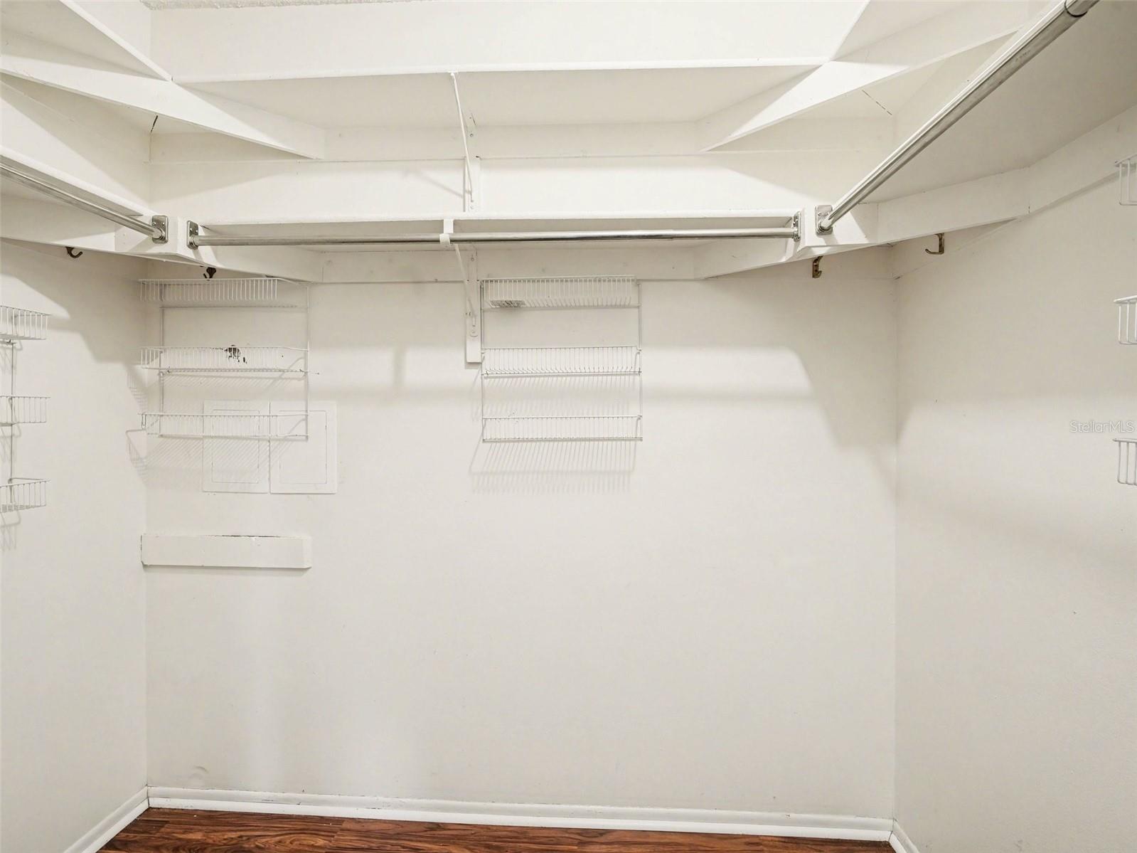 CAMBRIDGE VILLAGE - Residential