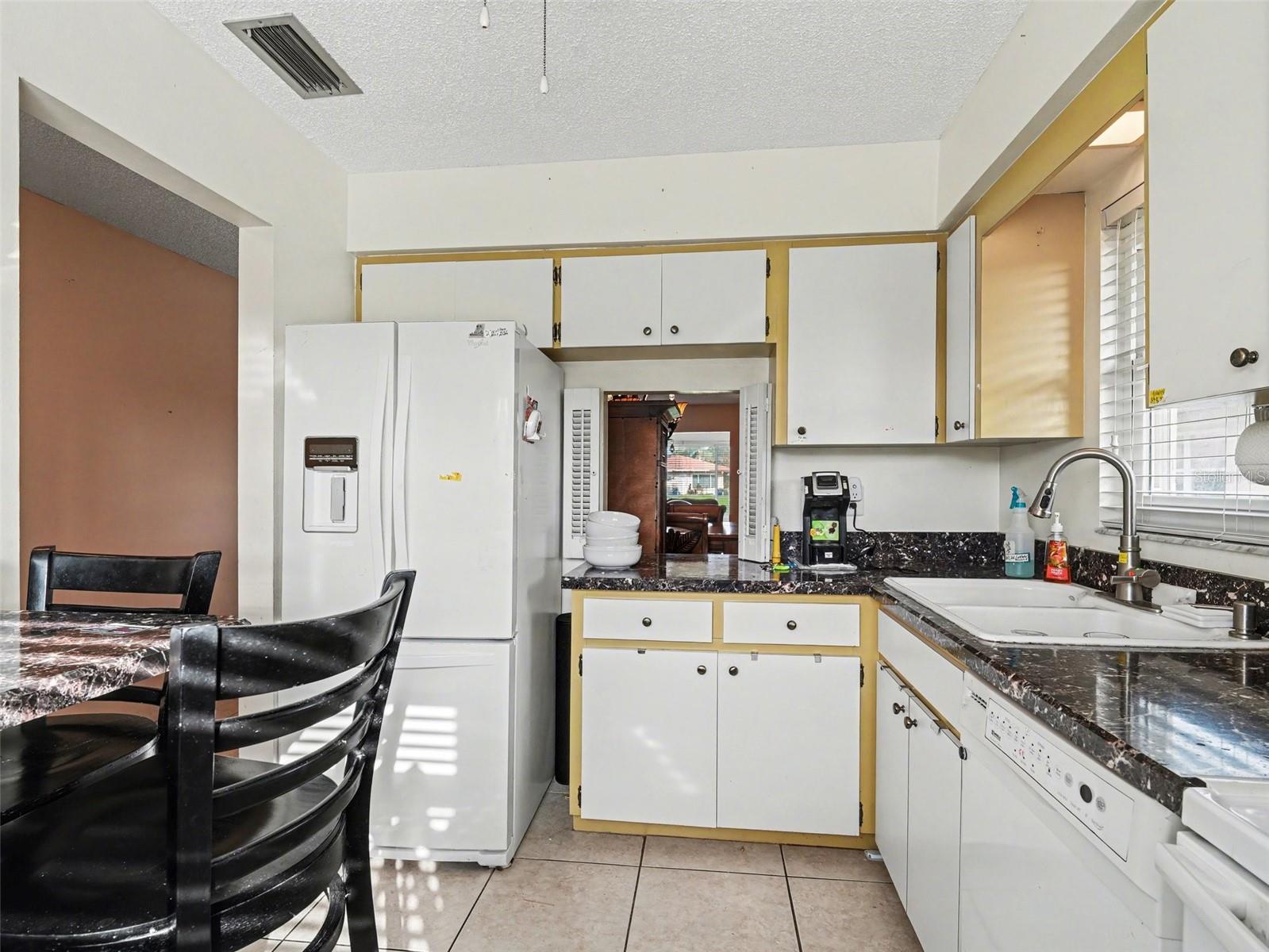 CAMBRIDGE VILLAGE - Residential