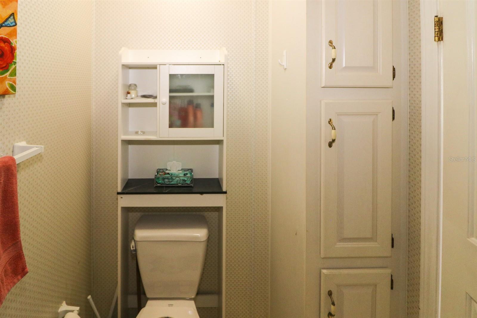 LAKEWOOD VILLG. - Residential