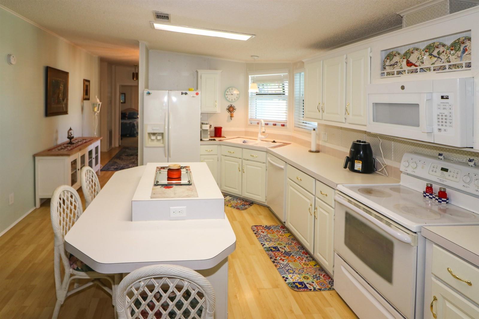 LAKEWOOD VILLG. - Residential