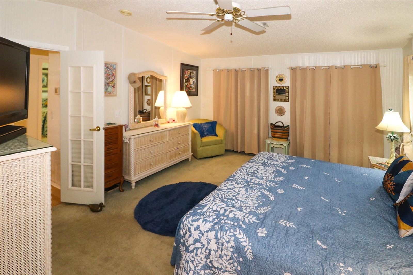 LAKEWOOD VILLG. - Residential