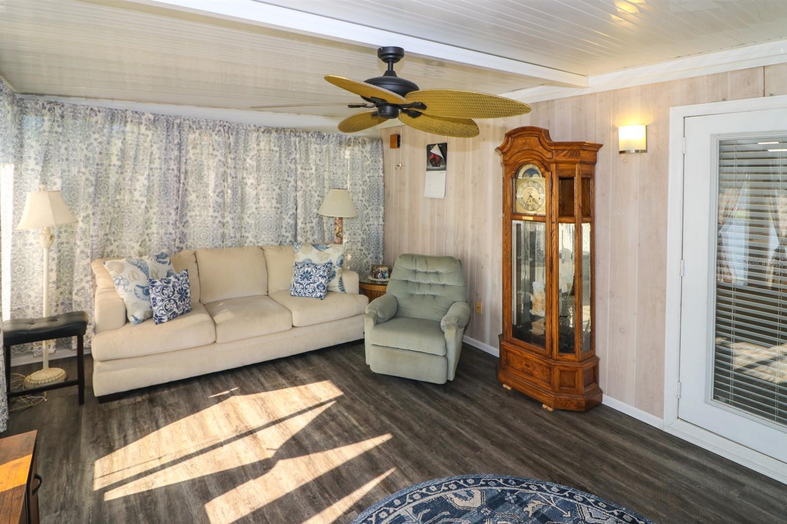 LAKEWOOD VILLG. - Residential