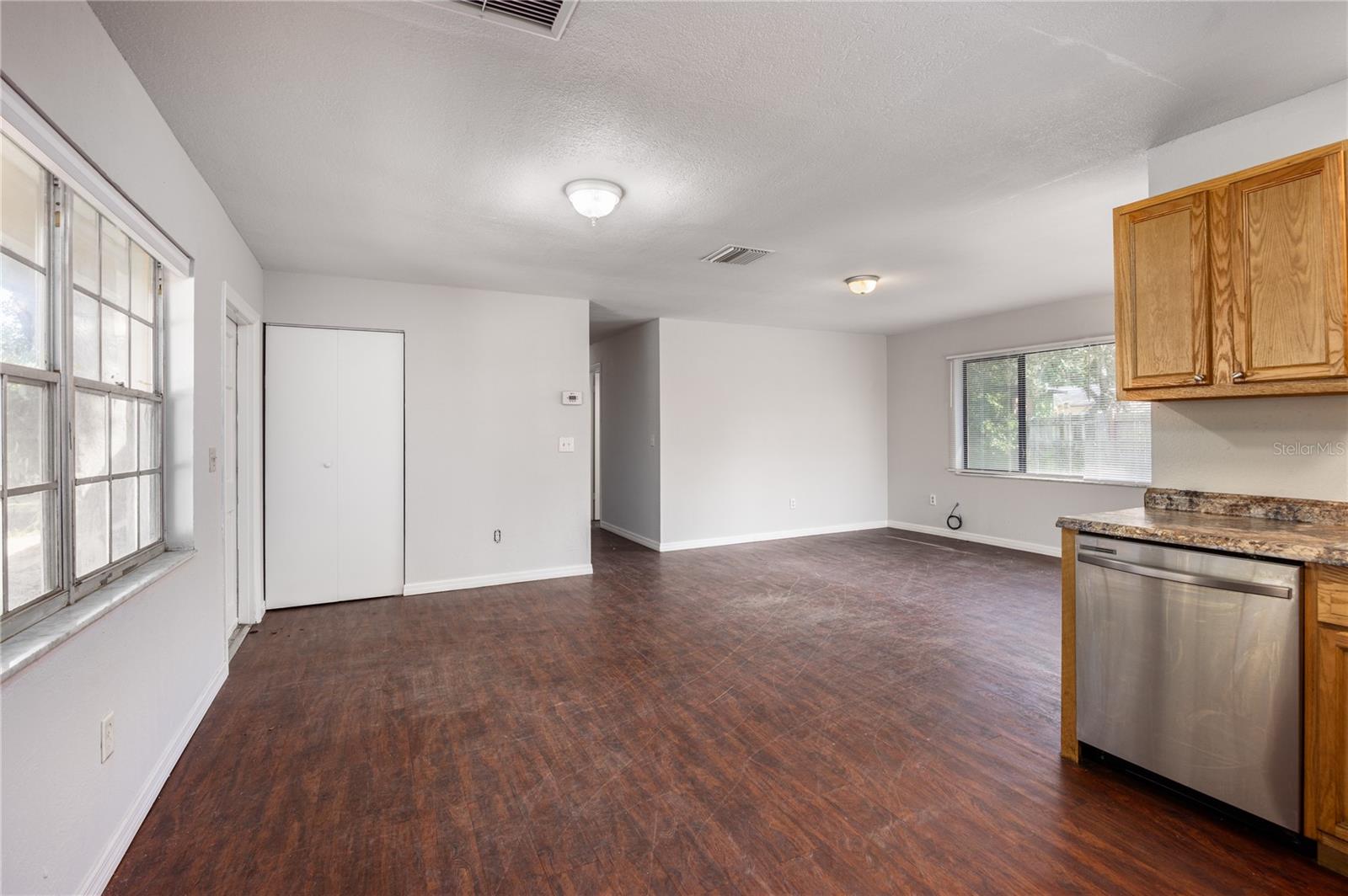 CEDAR GROVE - Residential