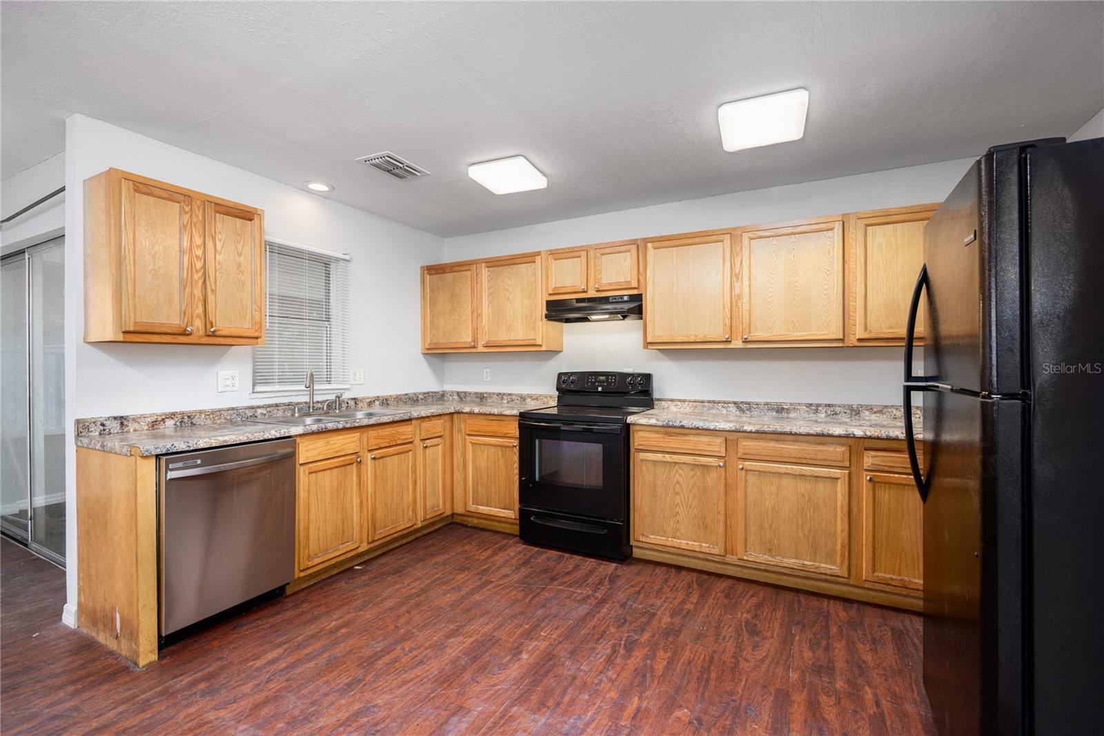 CEDAR GROVE - Residential