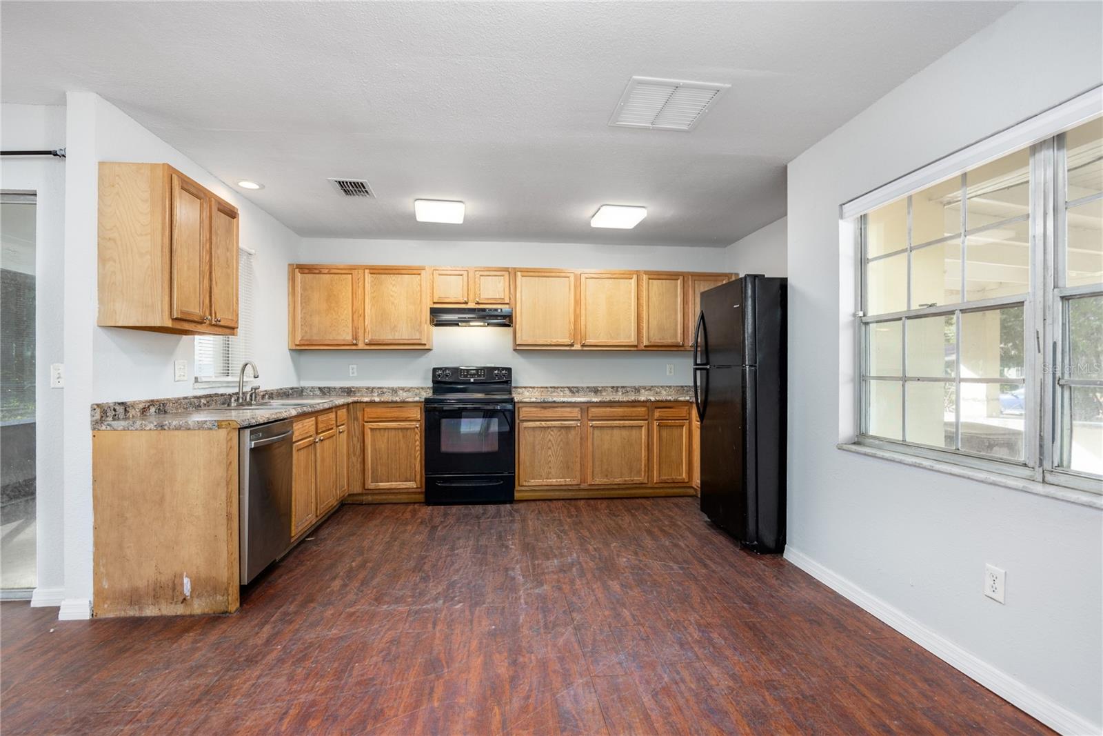 CEDAR GROVE - Residential