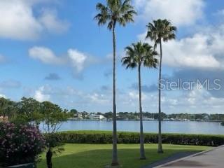 MEDITERRANEAN MANORS - Residential Lease
