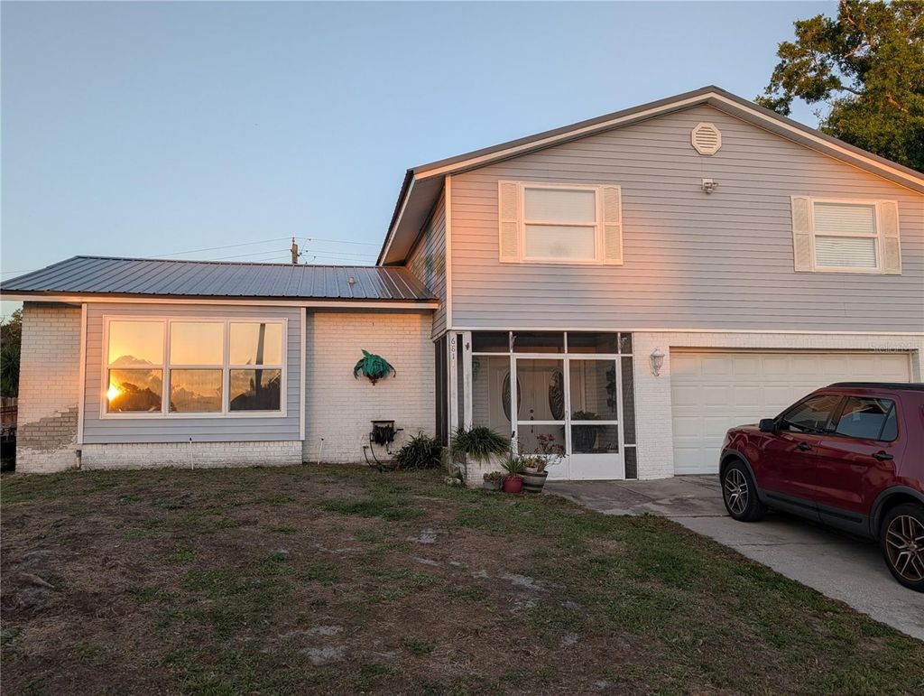 Photo of 6817 Mitchell Circle, Tampa, FL 33634 (MLS # TB8488844)