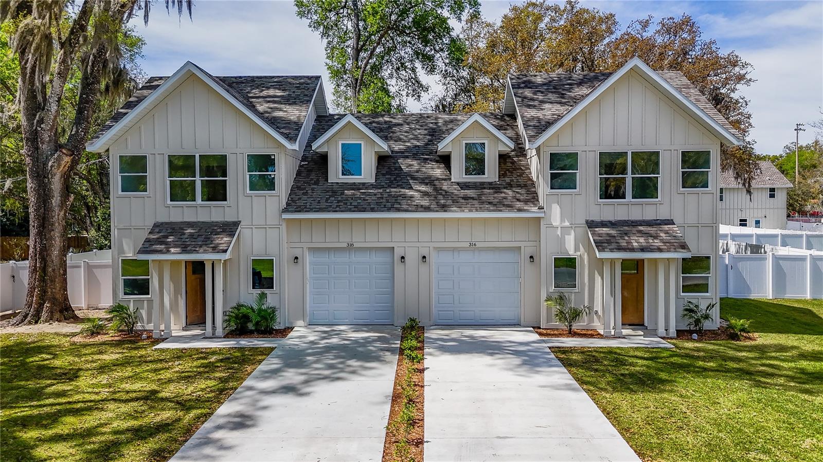 OAK VILLA REP - Residential