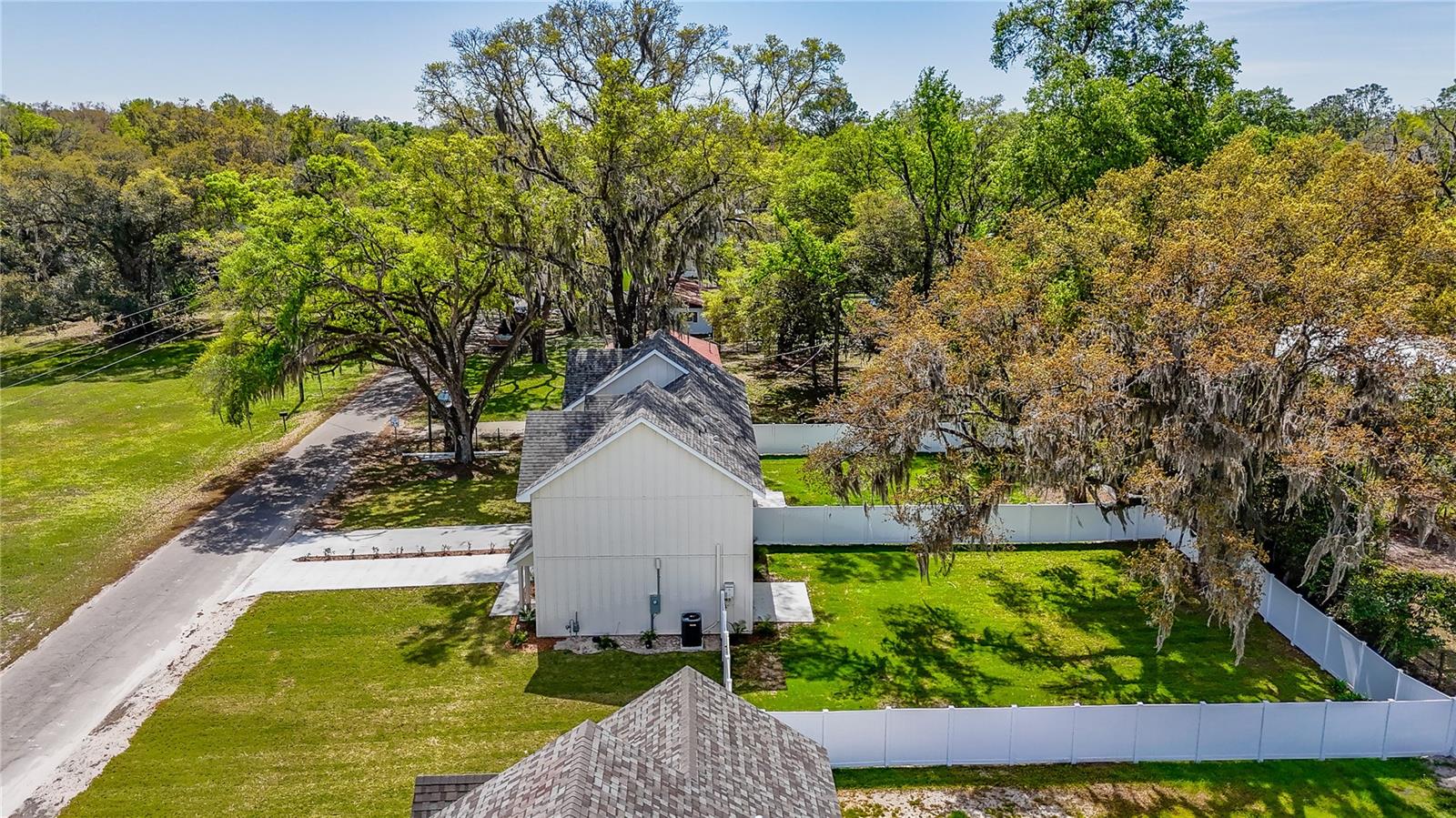 OAK VILLA REP - Residential