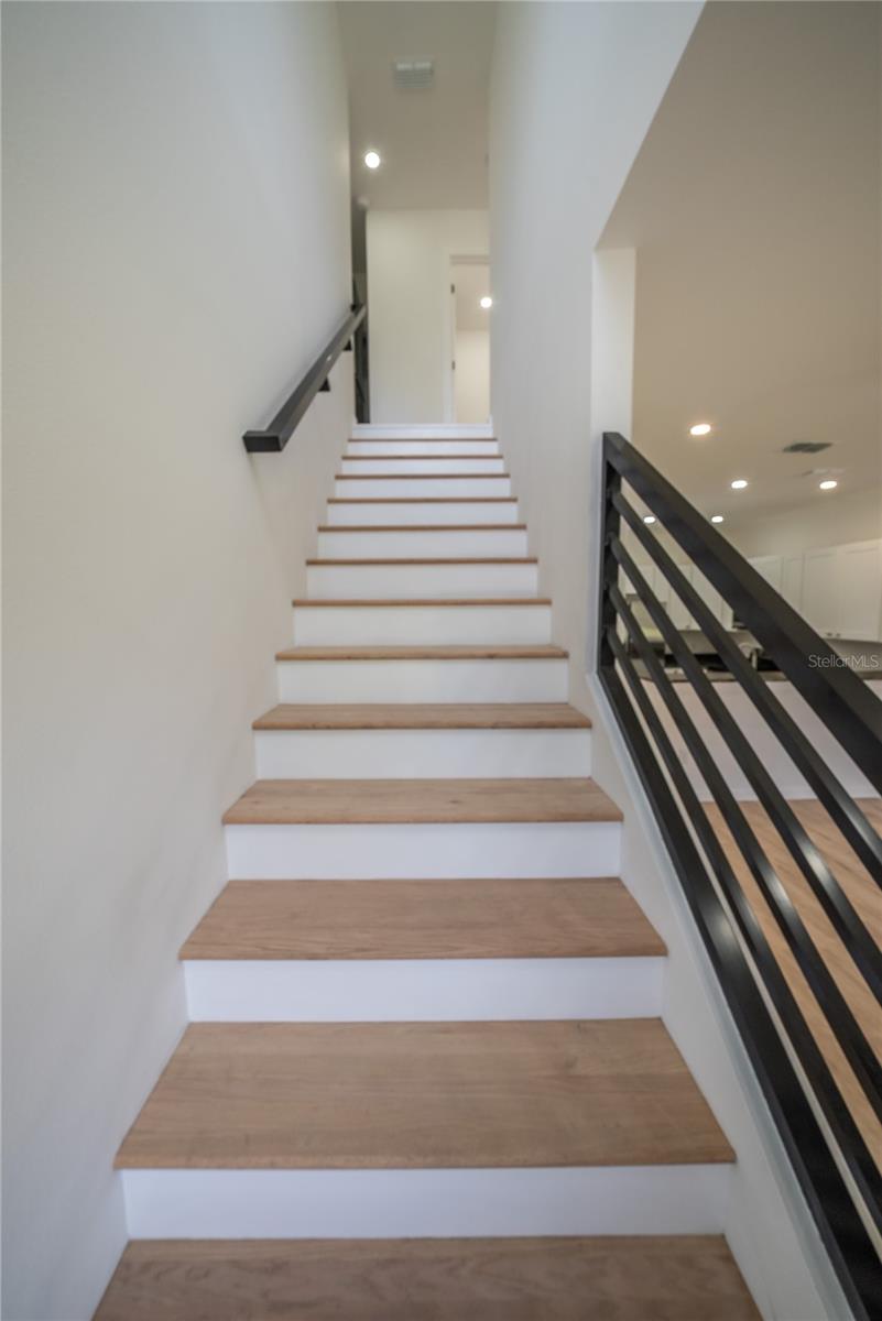 OAK VILLA REP - Residential