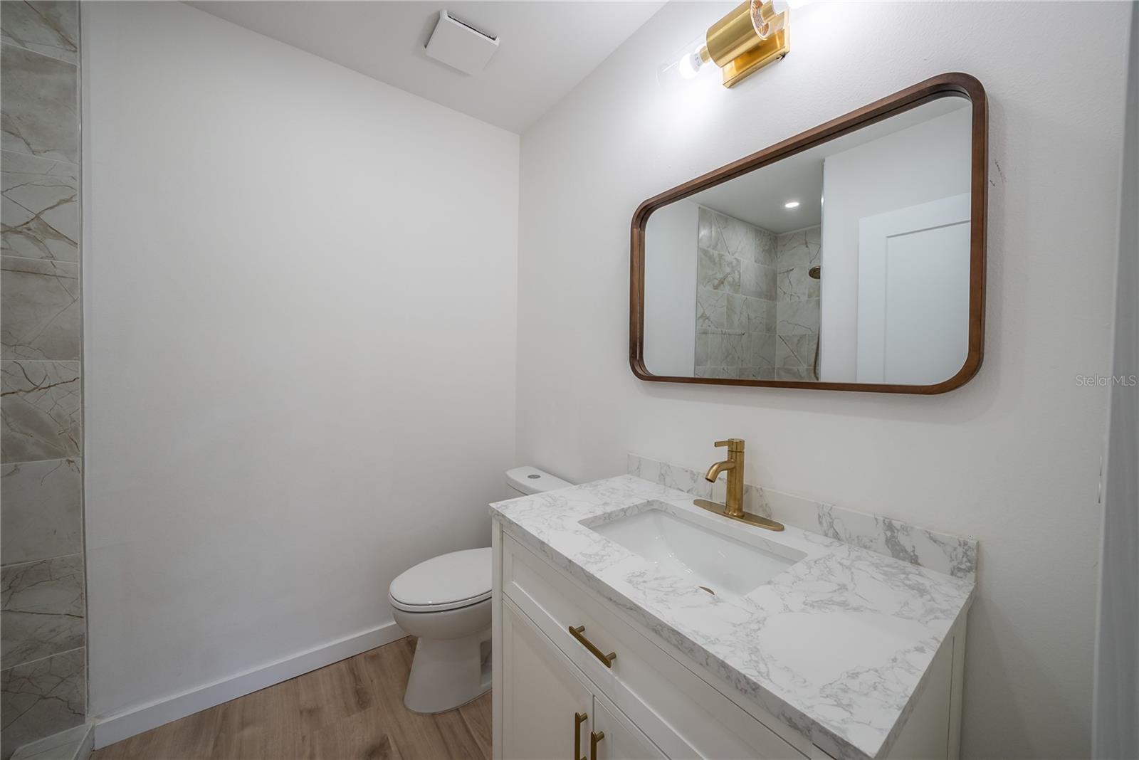 OAK VILLA REP - Residential