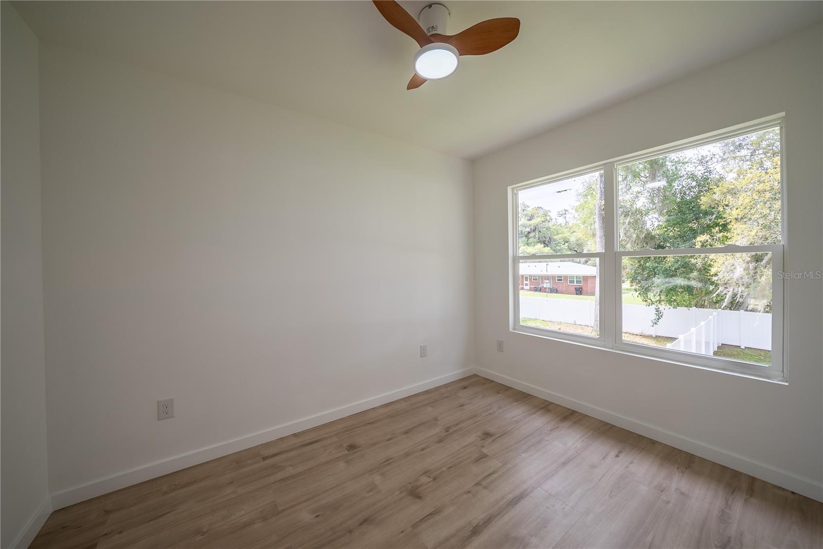 OAK VILLA REP - Residential