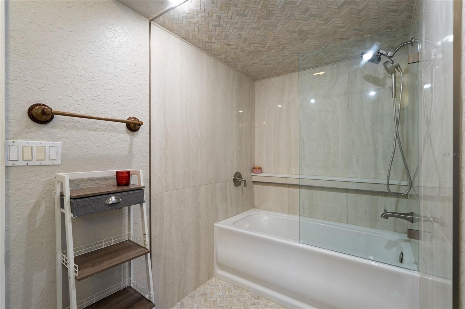 HIGHPOINT ACRES - Residential