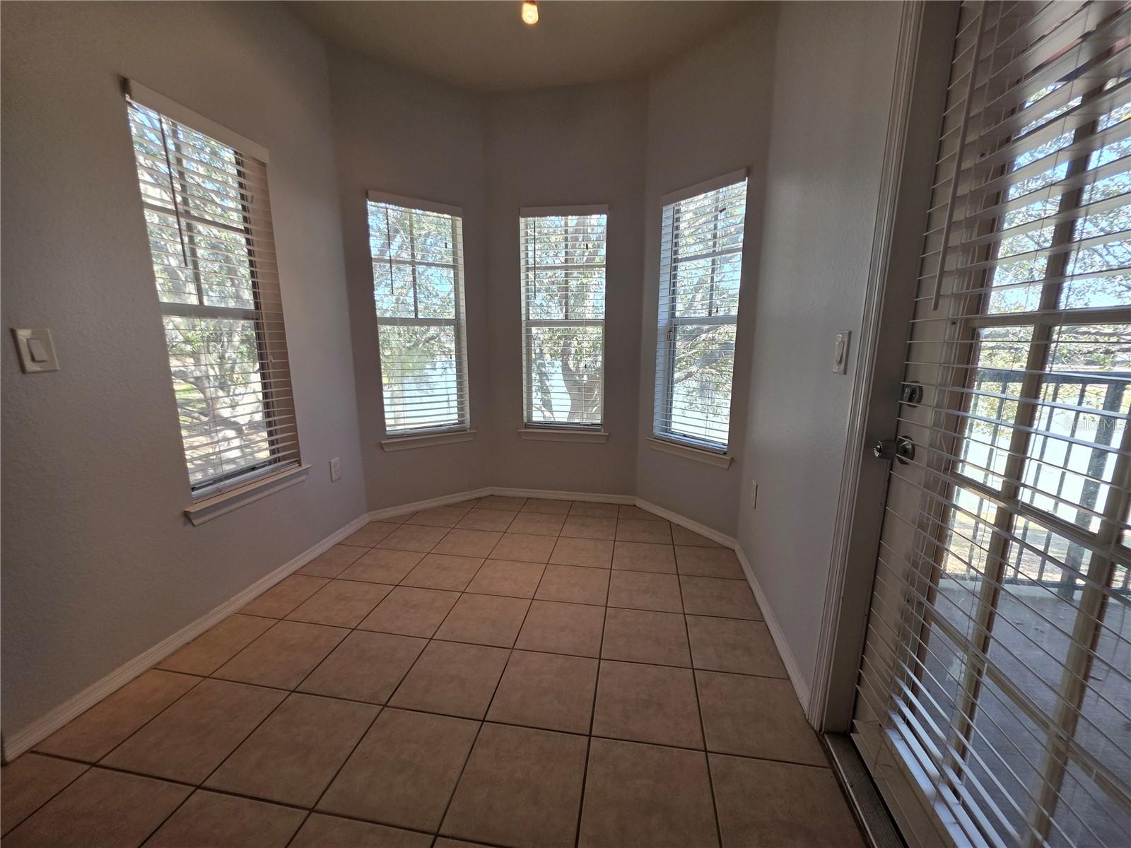 NOTTING HILL A CONDO - Residential