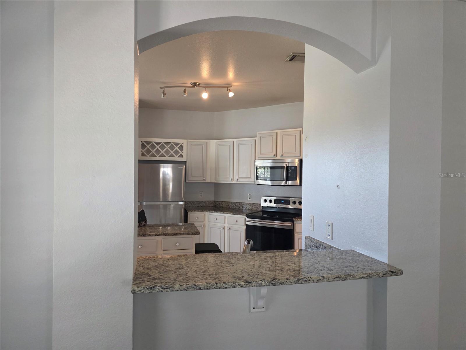 NOTTING HILL A CONDO - Residential