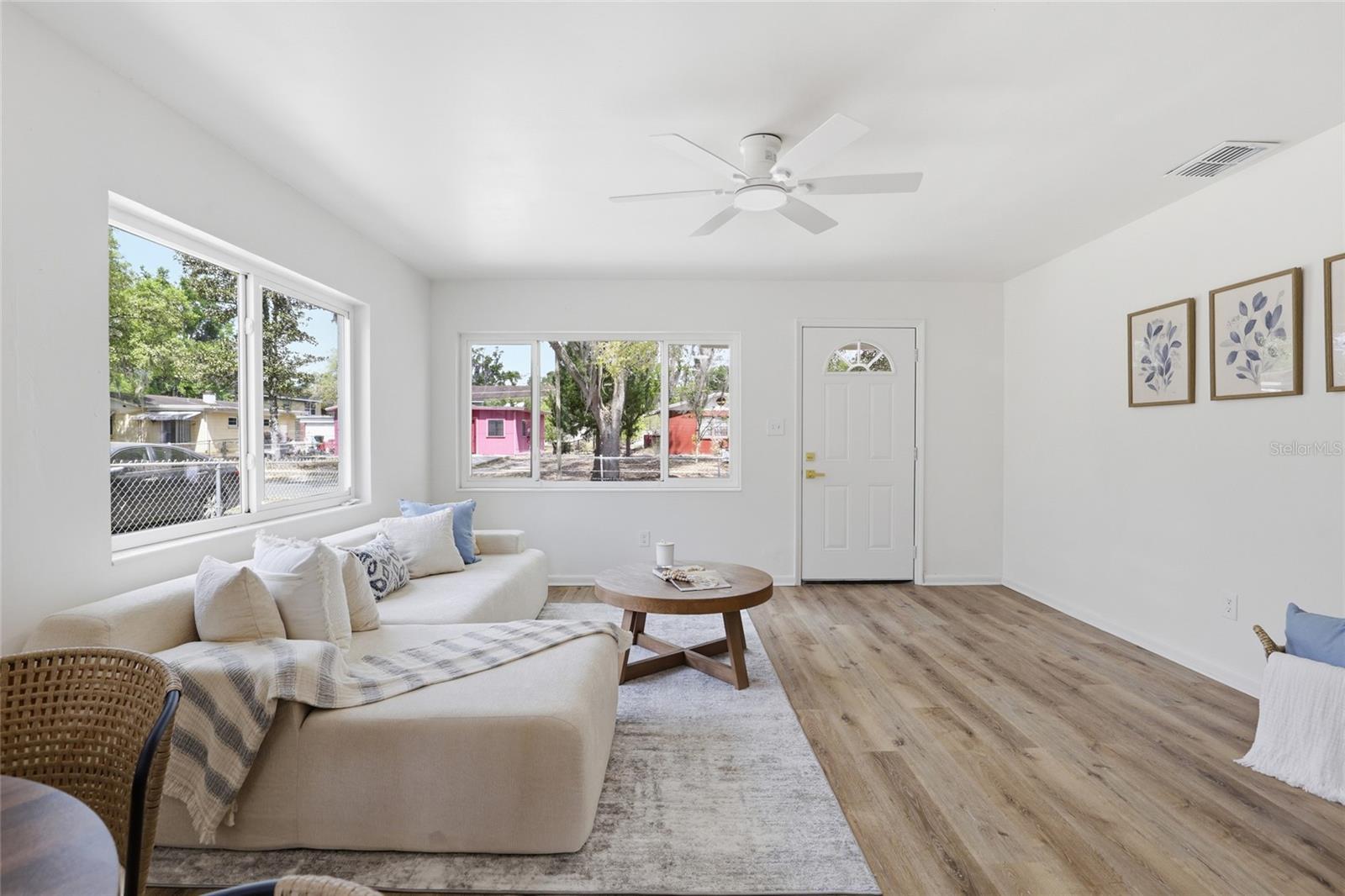 LINCOLN ESTATES - Residential