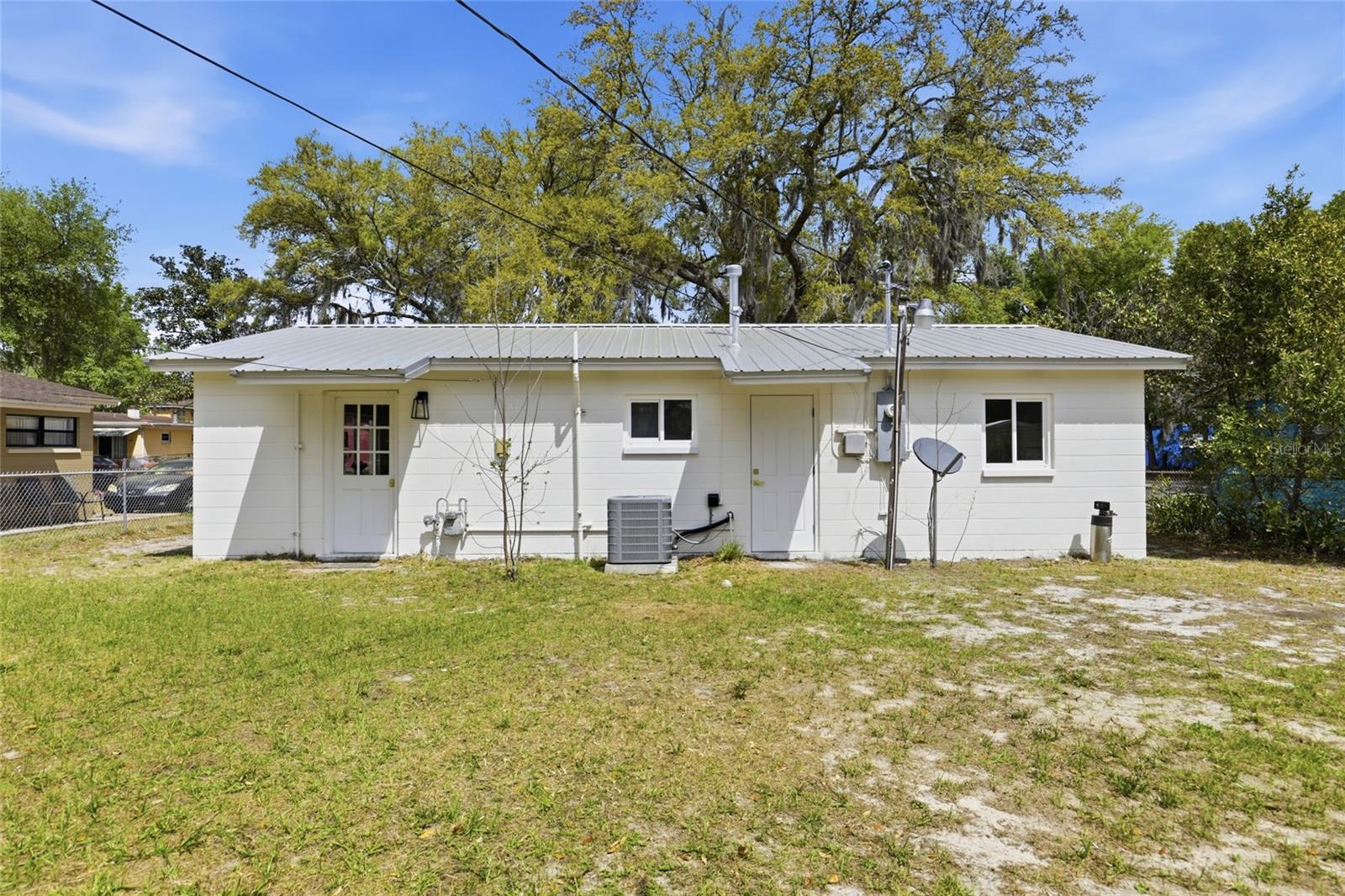 LINCOLN ESTATES - Residential