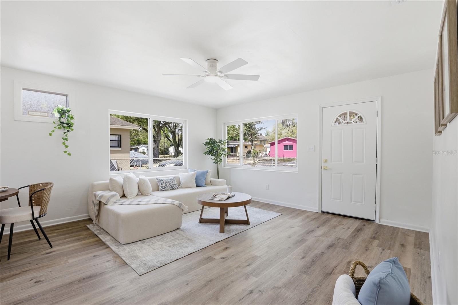 LINCOLN ESTATES - Residential