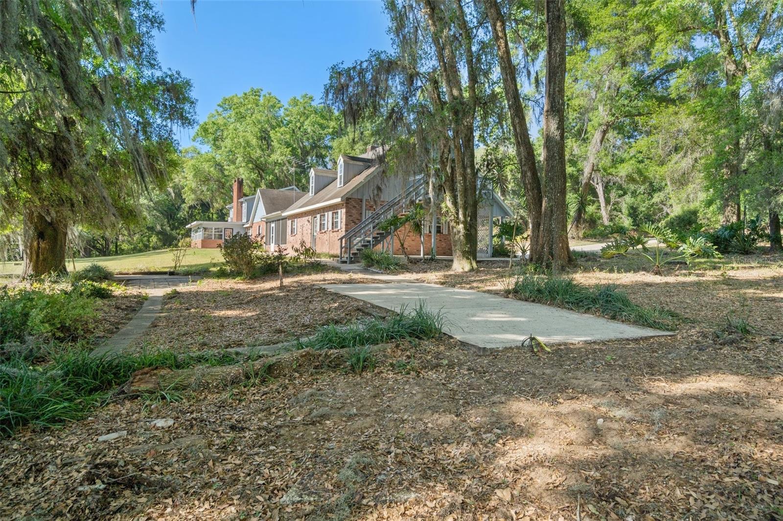 ACREAGE - Residential