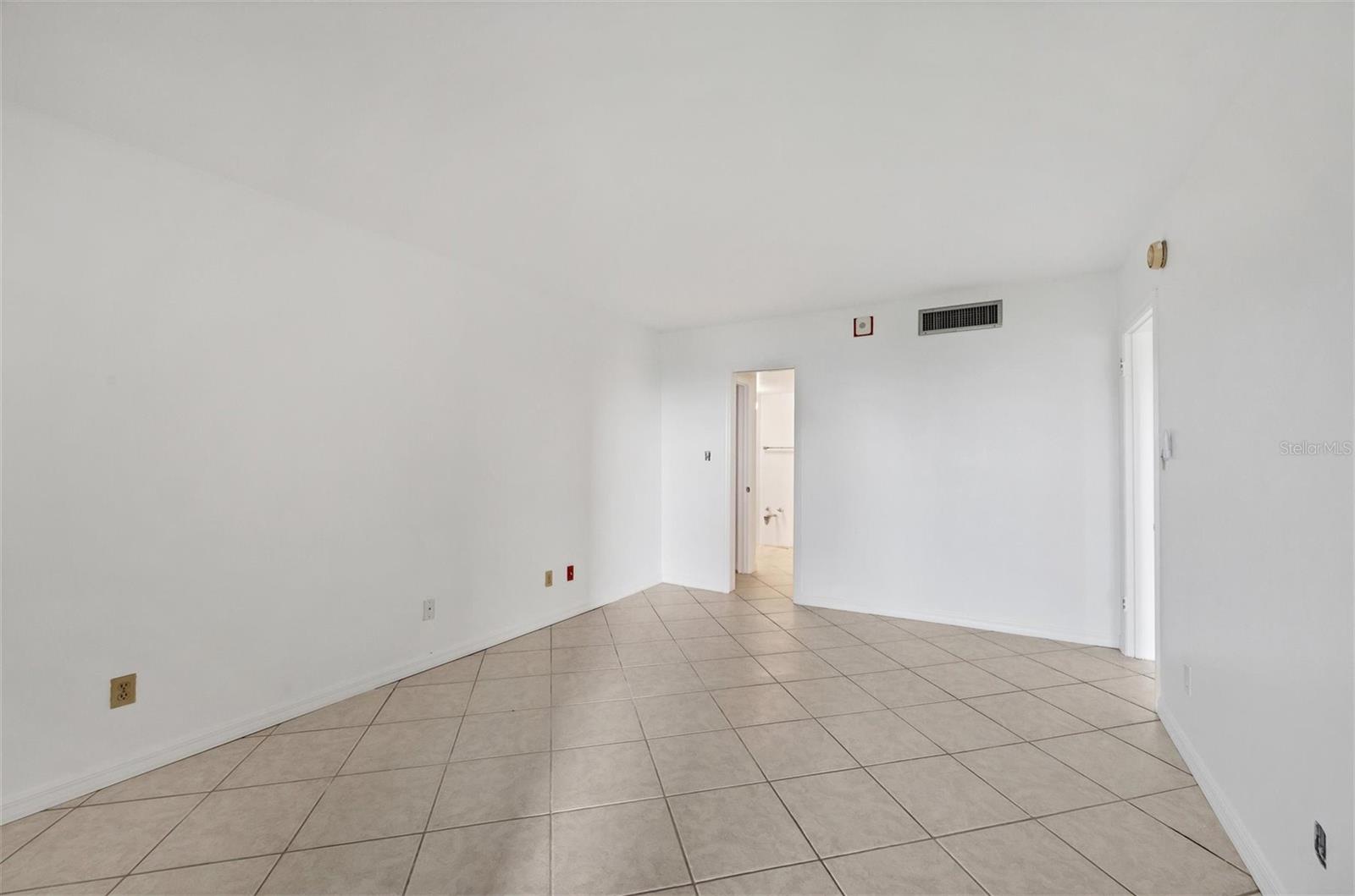 LIDO HARBOUR SOUTH - Residential