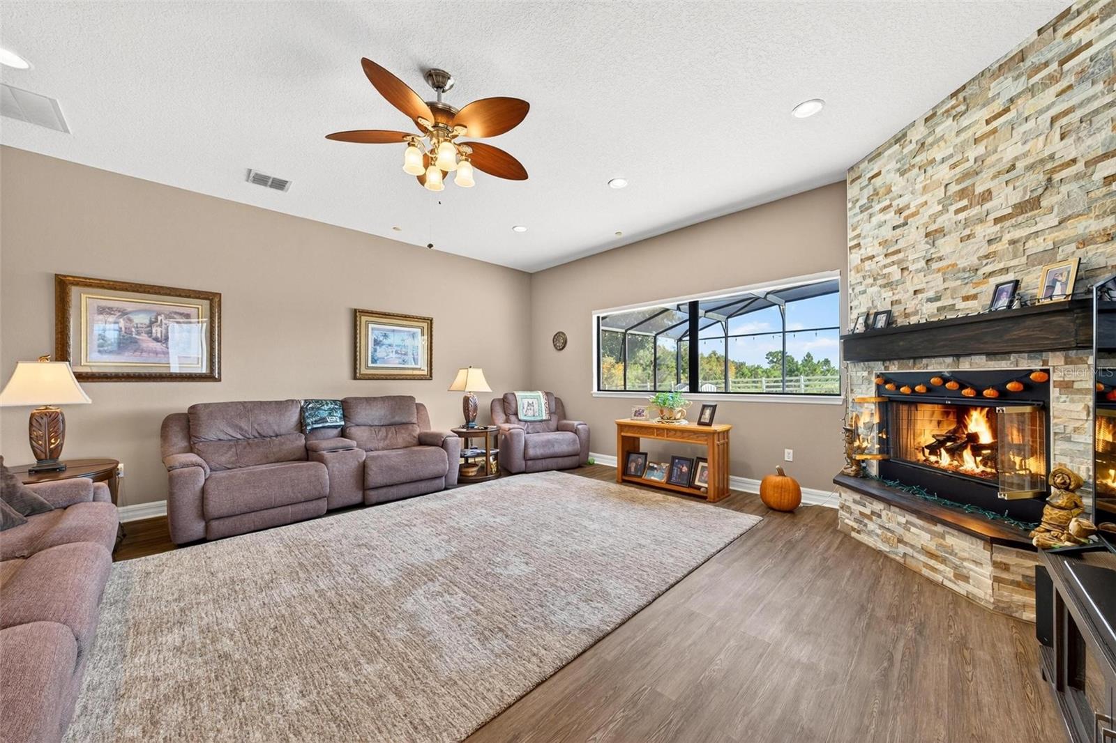 SUGARLOAF MOUNTAIN - Residential