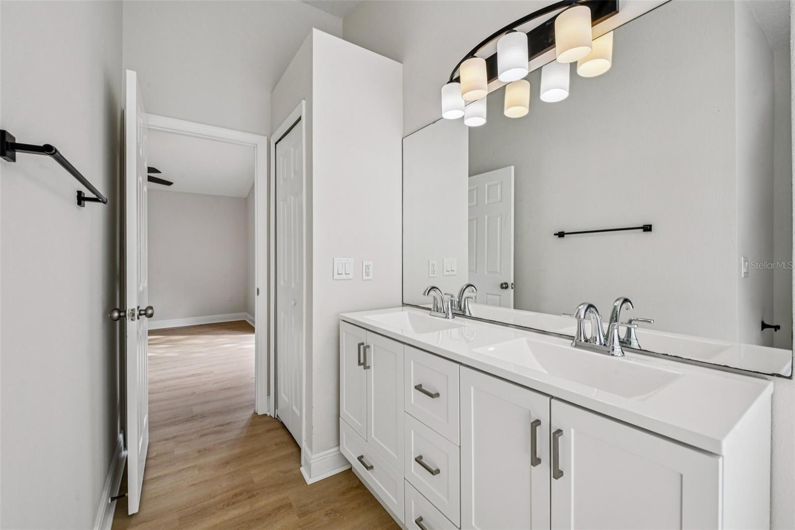 HICKORY COVE 50 149 - Residential