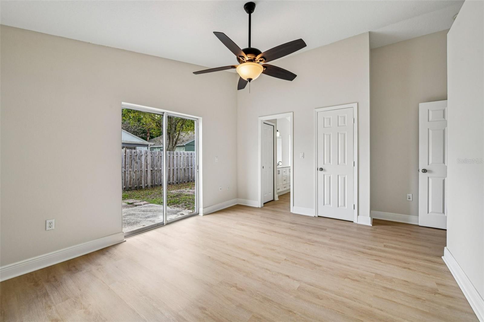 HICKORY COVE 50 149 - Residential