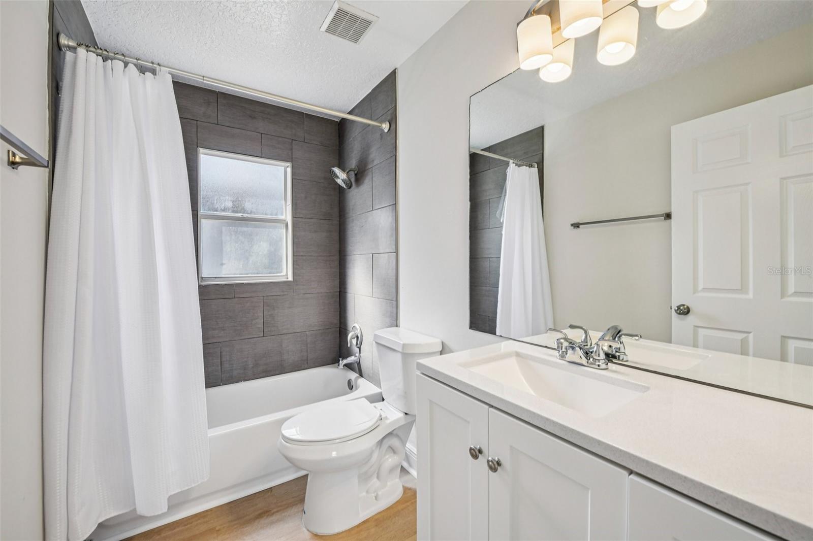 HICKORY COVE 50 149 - Residential