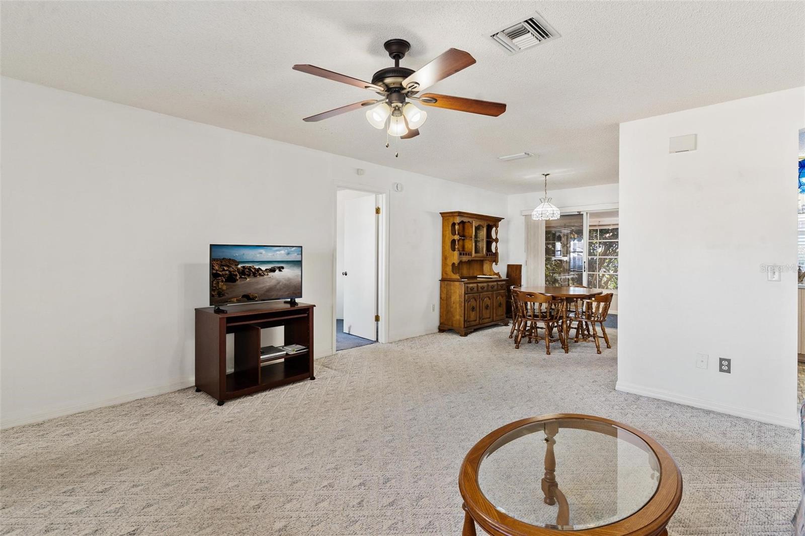 LADY LAKE ORANGE BLOSSOM GARDENS UNIT 15 - Residential