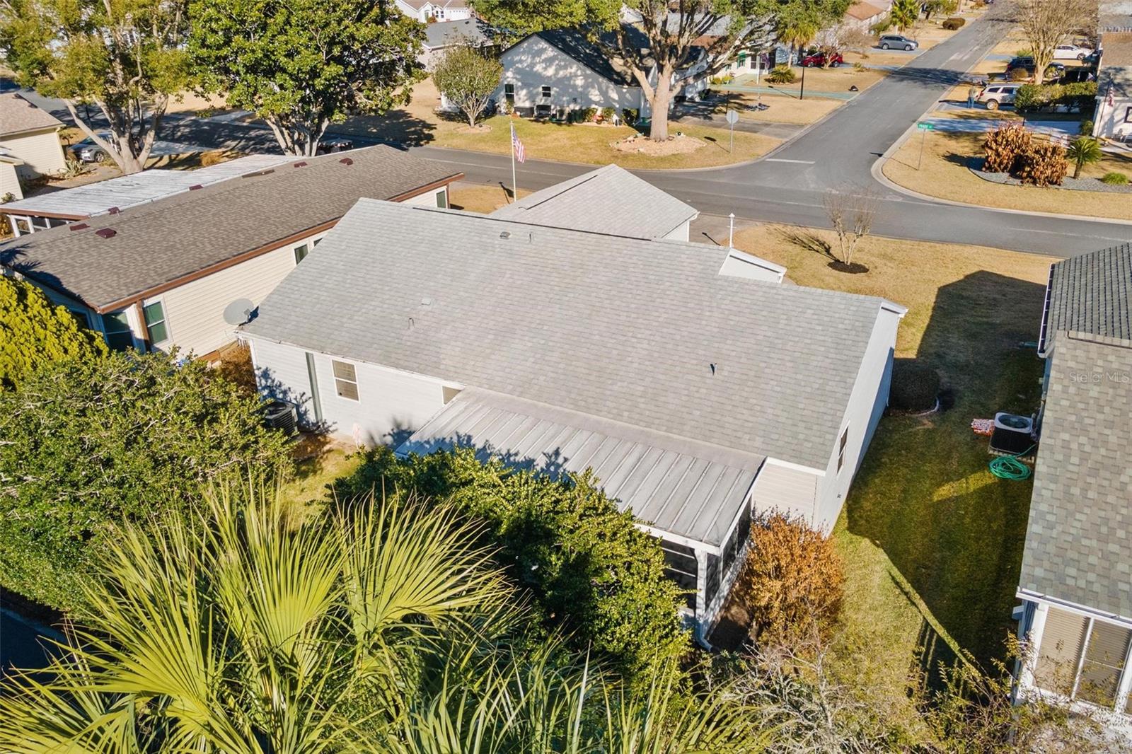 LADY LAKE ORANGE BLOSSOM GARDENS UNIT 15 - Residential