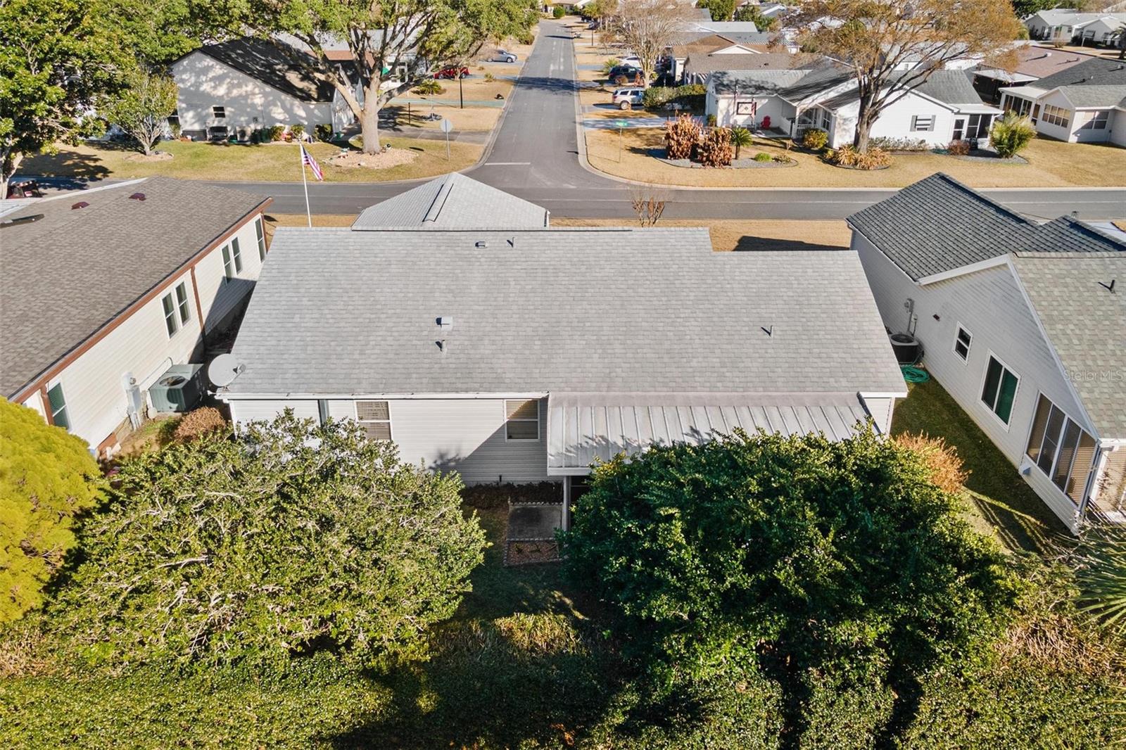 LADY LAKE ORANGE BLOSSOM GARDENS UNIT 15 - Residential