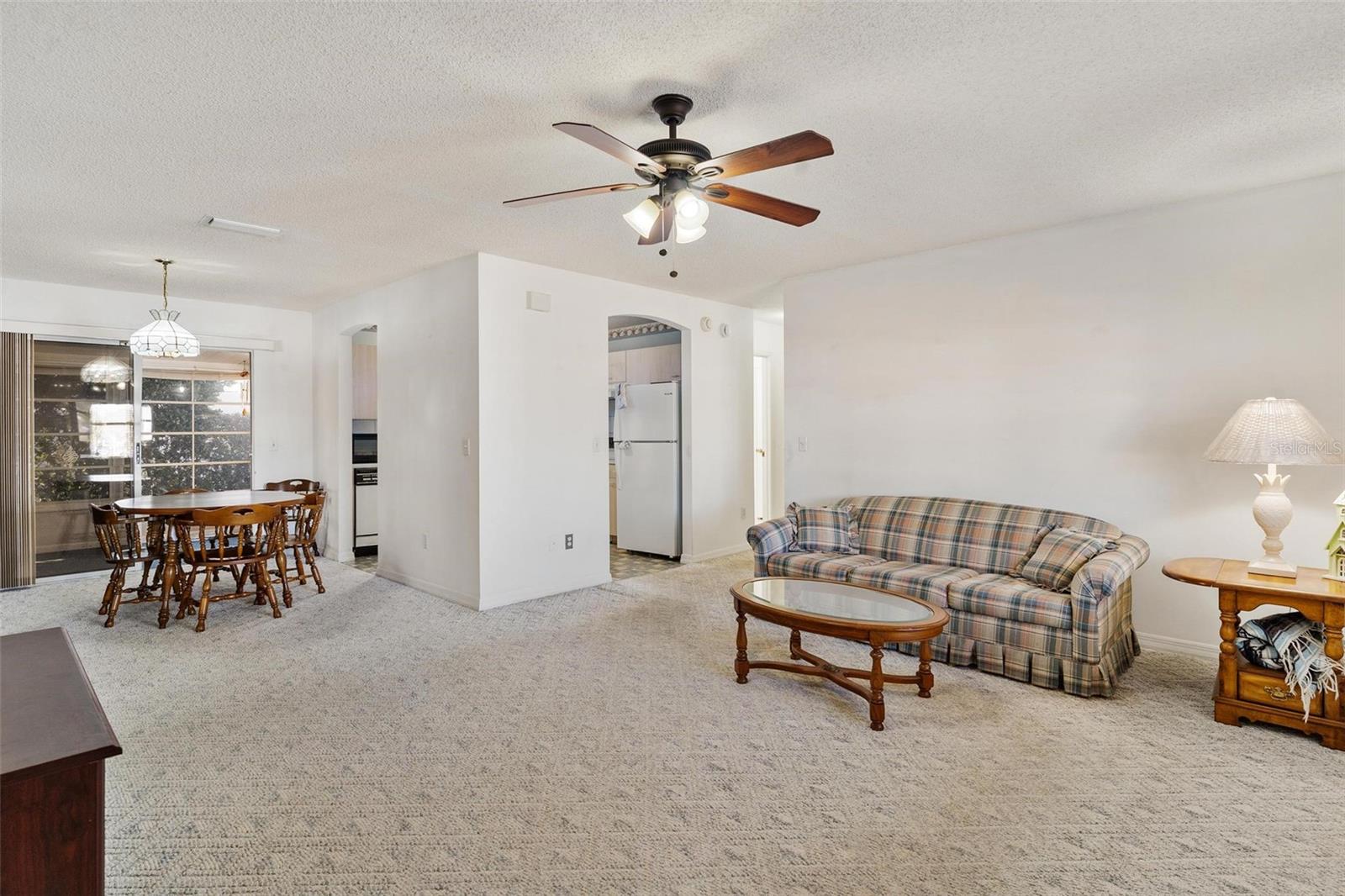 LADY LAKE ORANGE BLOSSOM GARDENS UNIT 15 - Residential