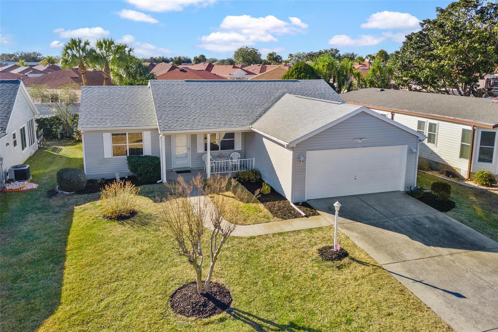 LADY LAKE ORANGE BLOSSOM GARDENS UNIT 15 - Residential