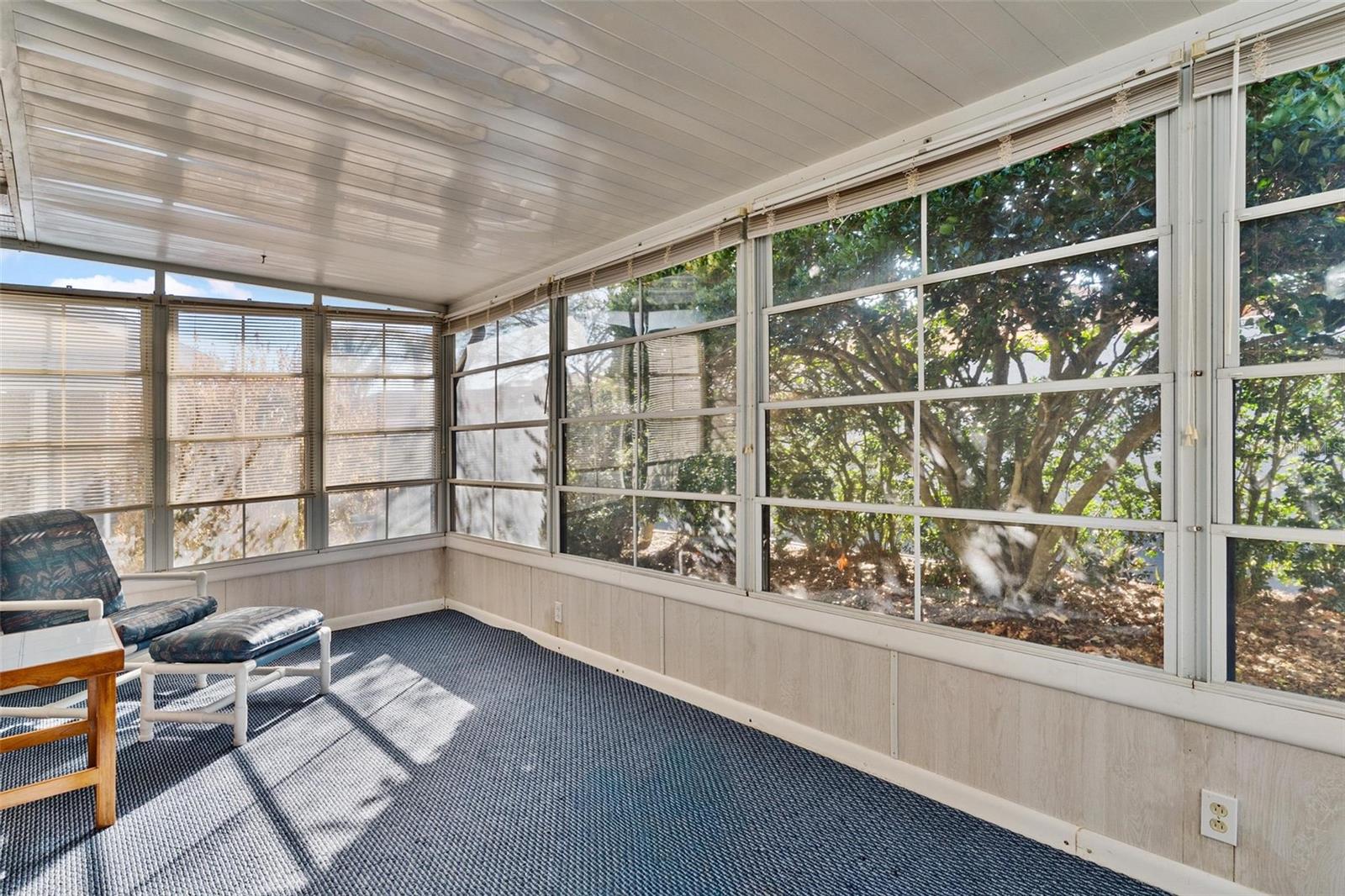 LADY LAKE ORANGE BLOSSOM GARDENS UNIT 15 - Residential