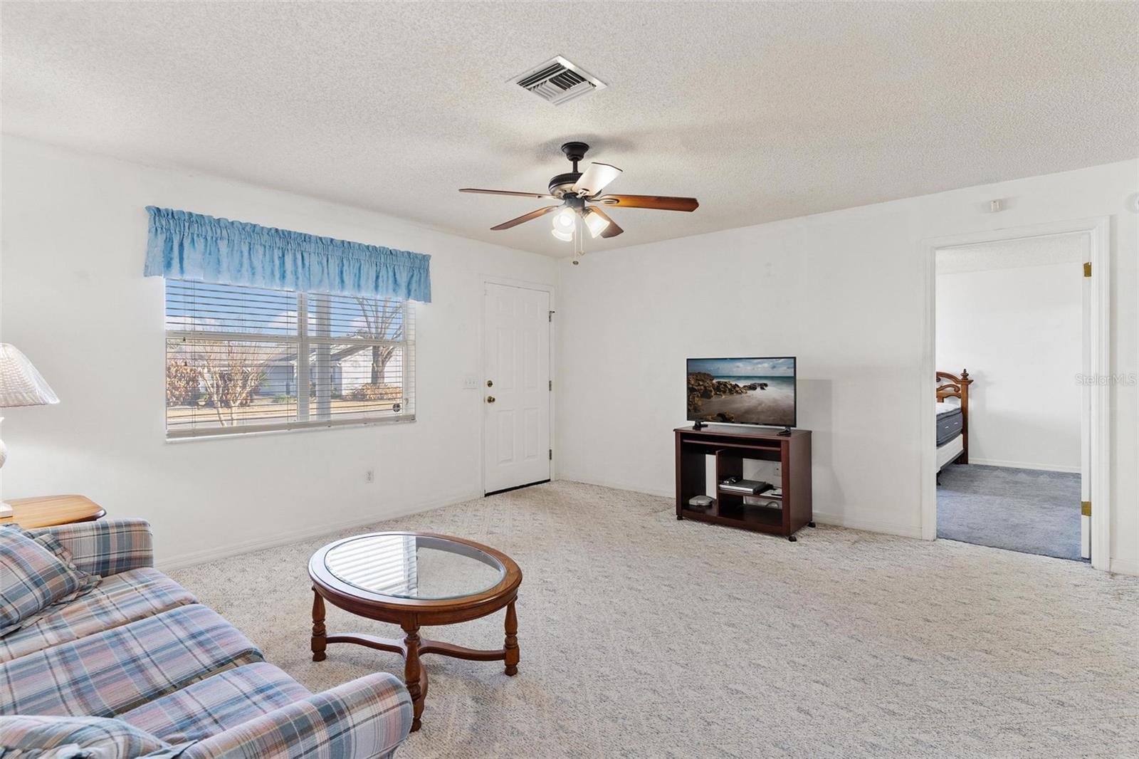 LADY LAKE ORANGE BLOSSOM GARDENS UNIT 15 - Residential