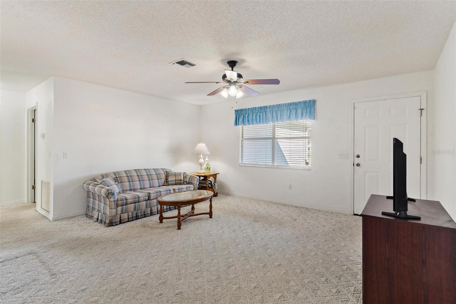 LADY LAKE ORANGE BLOSSOM GARDENS UNIT 15 - Residential