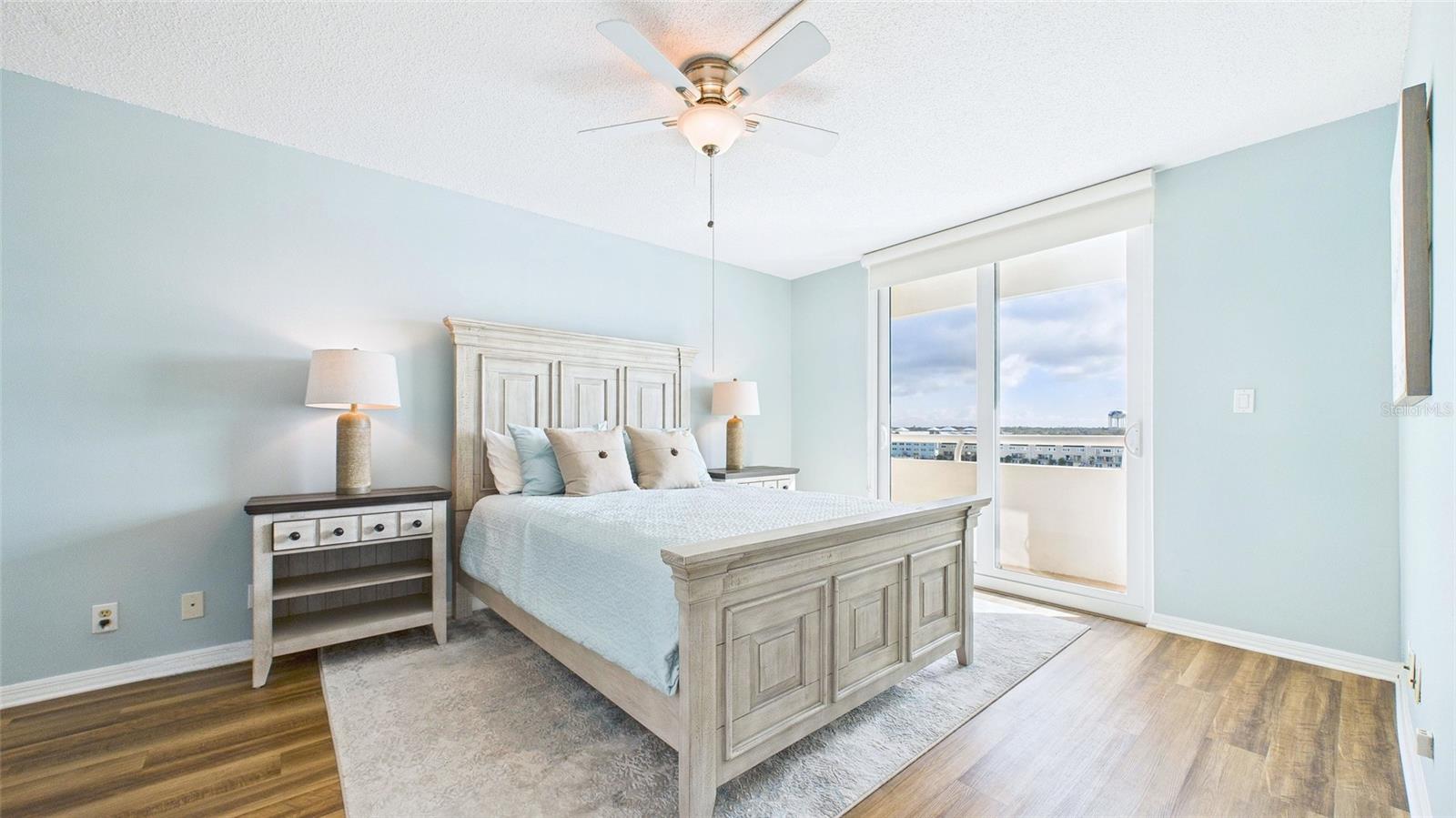 MARINA PLACE CONDO - Residential