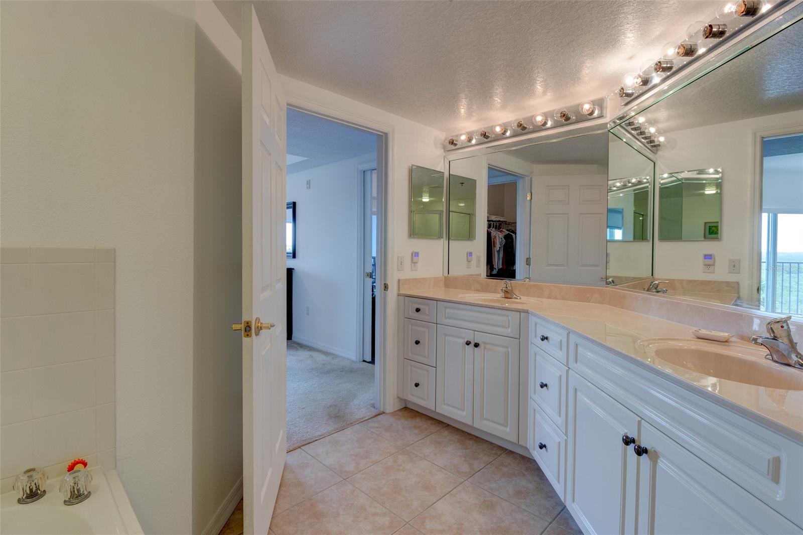 Ocean Walk Condo At Nsb - Residential