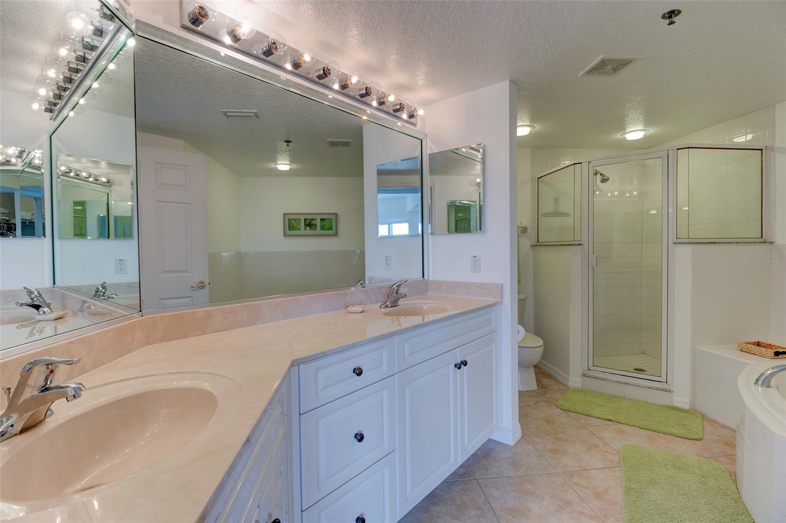 Ocean Walk Condo At Nsb - Residential