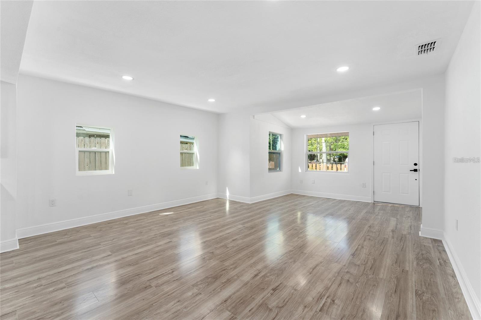 INTEROCEAN CITY SEC A - Residential