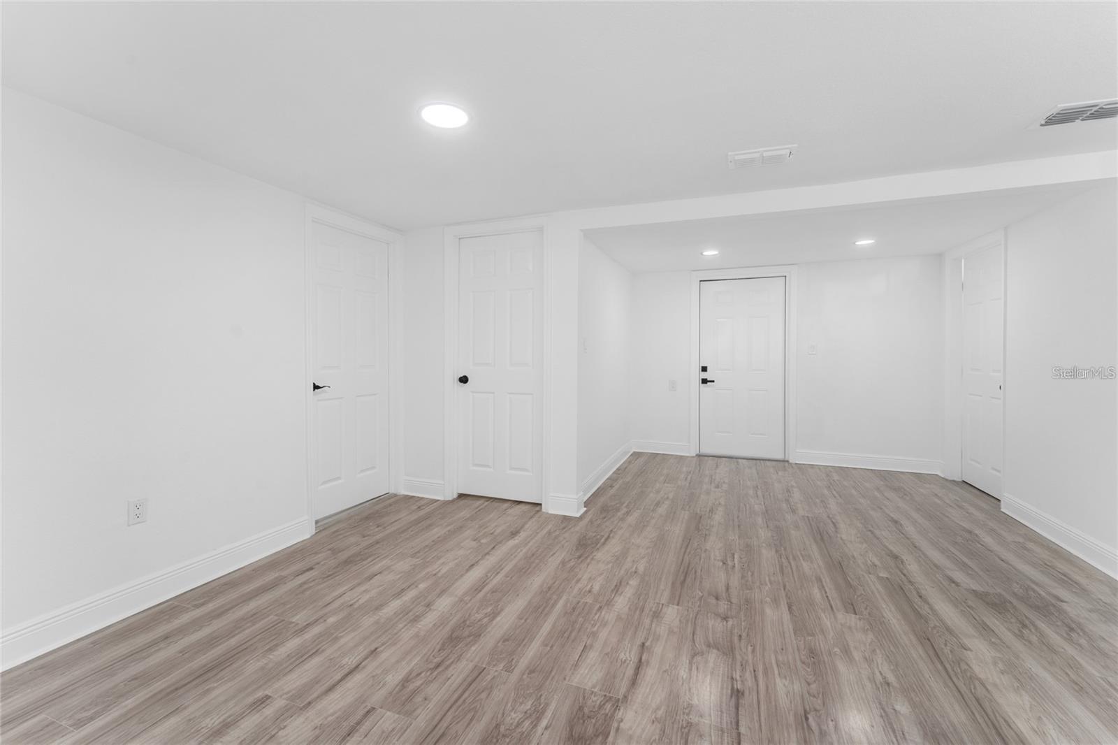 INTEROCEAN CITY SEC A - Residential