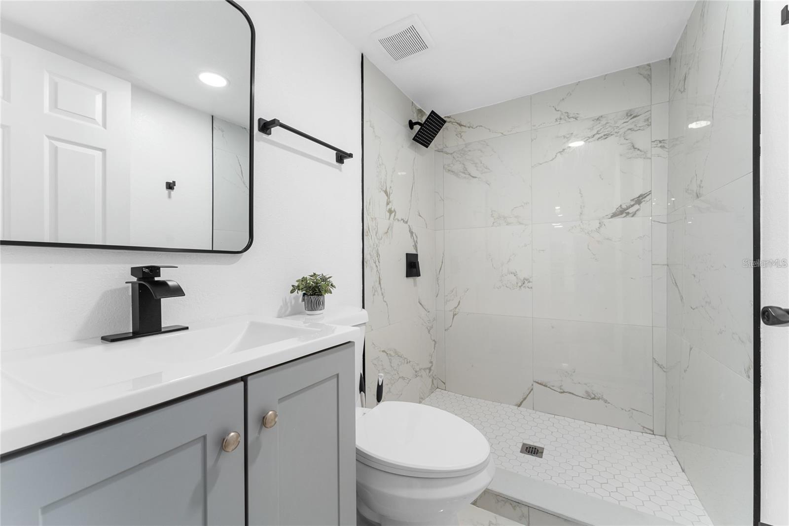 INTEROCEAN CITY SEC A - Residential