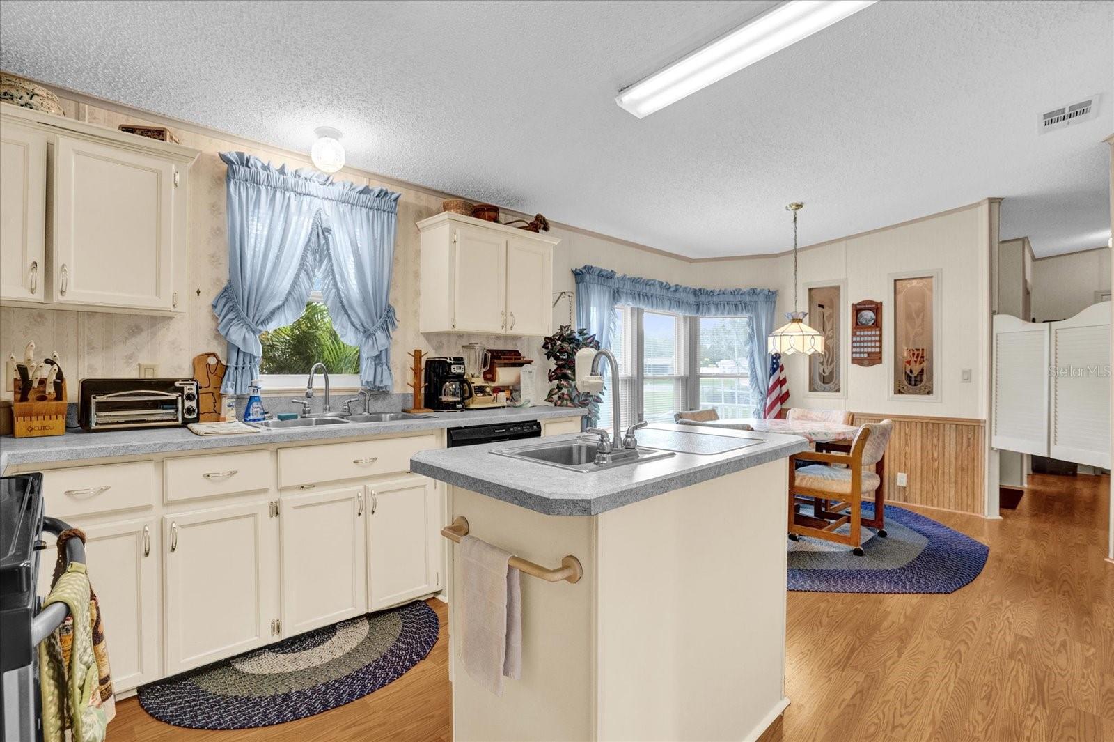 CHEROKEE AT LEESBURG - Residential