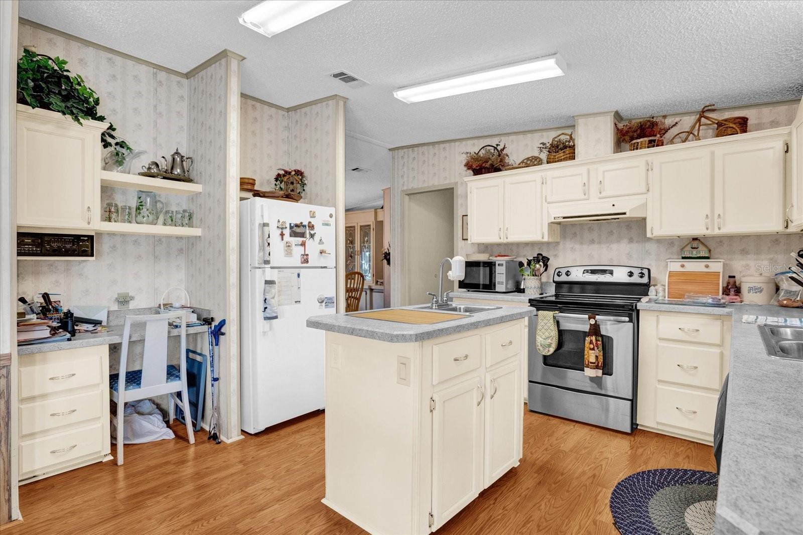 CHEROKEE AT LEESBURG - Residential