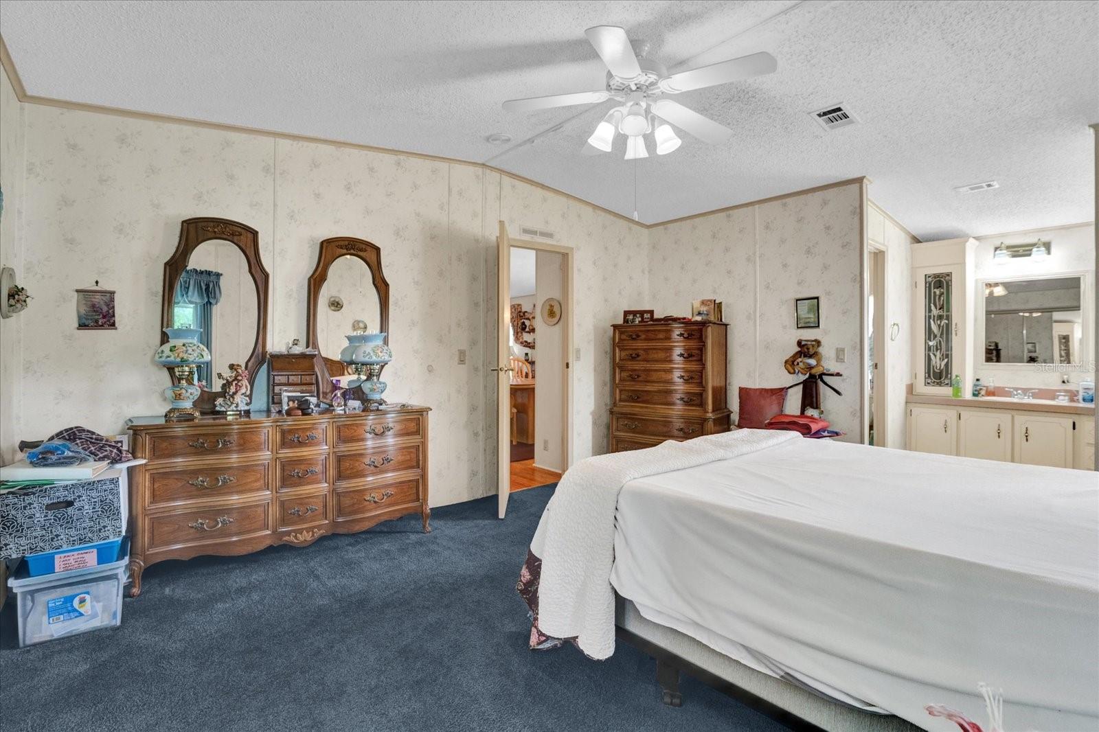 CHEROKEE AT LEESBURG - Residential