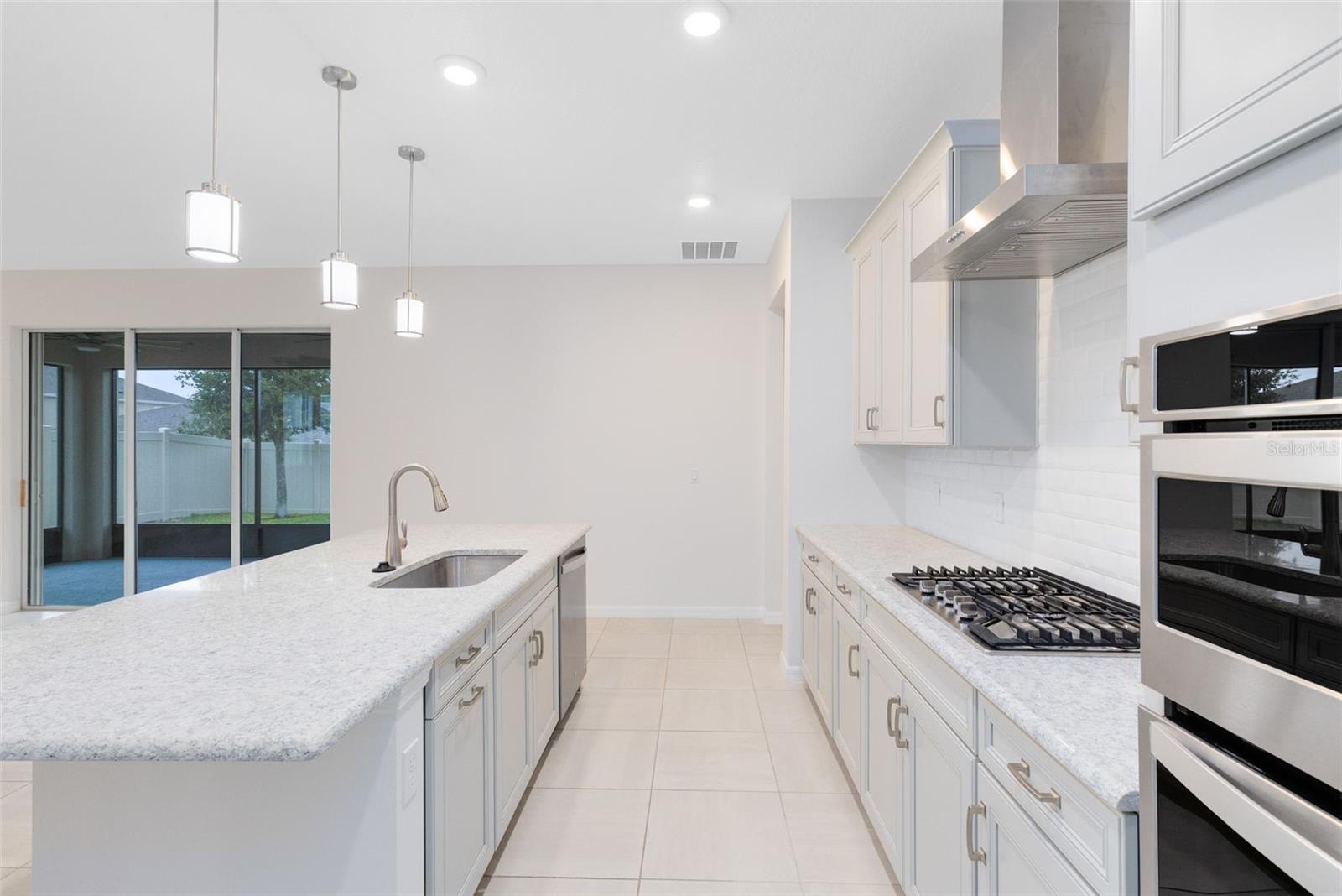 PARK VIEW/THE HILLS - Residential