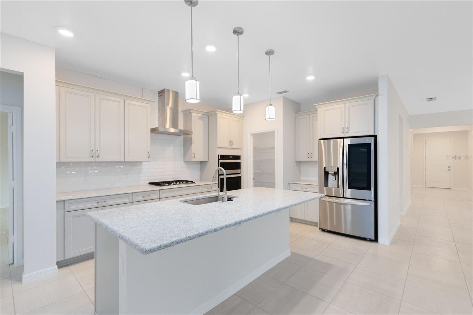 PARK VIEW/THE HILLS - Residential